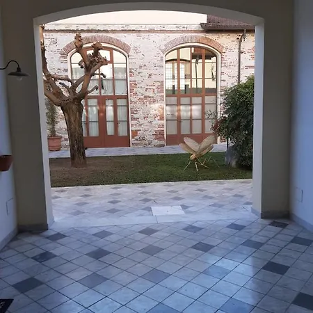 Loft La Corte بيتراسانتا
